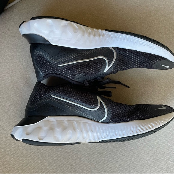 Nike Renew Run Running Shoes - Picture 6 of 7